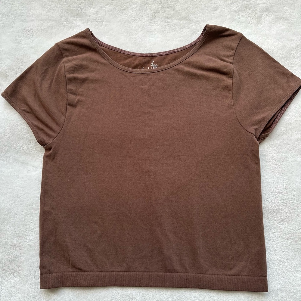 Free People Intimately Cap
Sleeve Seamless Cami / Crop Top
Brown Size Medium